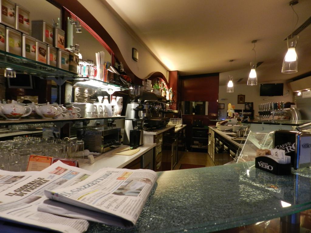 Locanda Trattoria Caffe Cavour Cittadella Bagian luar foto