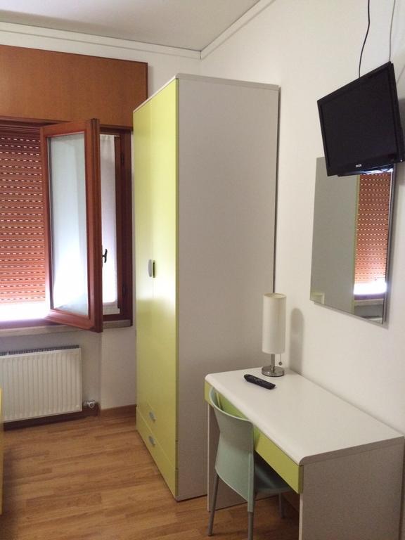 Locanda Trattoria Caffe Cavour Cittadella Ruang foto